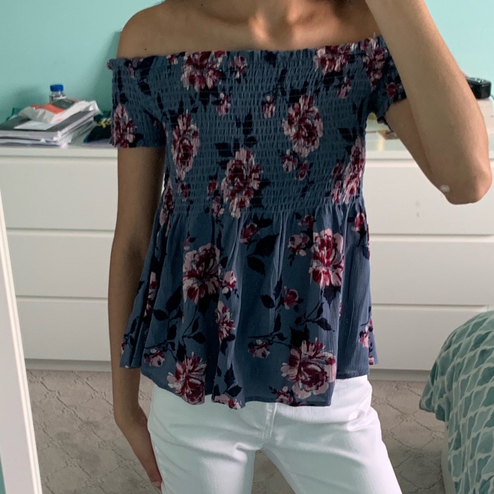kendall&kylie off the shoulder top